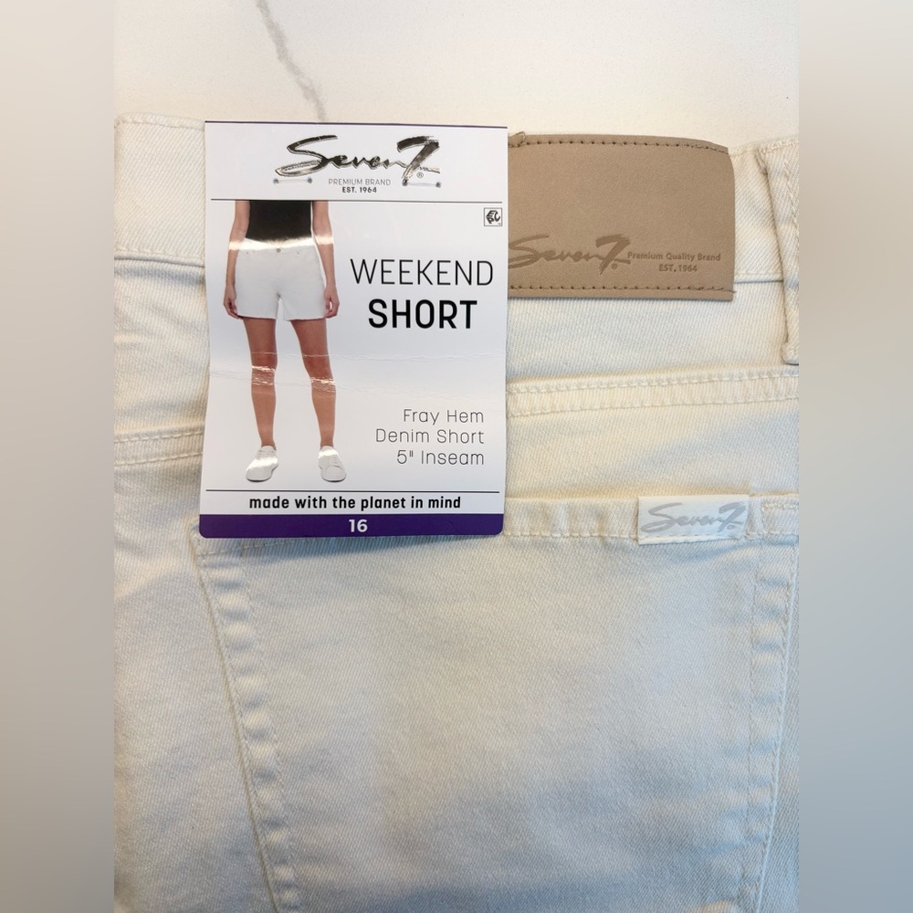 SEVEN7 Women's Weekend Shorts